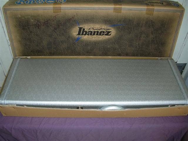 ibanez js2prm box and guitar case