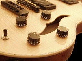 semi-hollow-body-guitars-buyers-guide