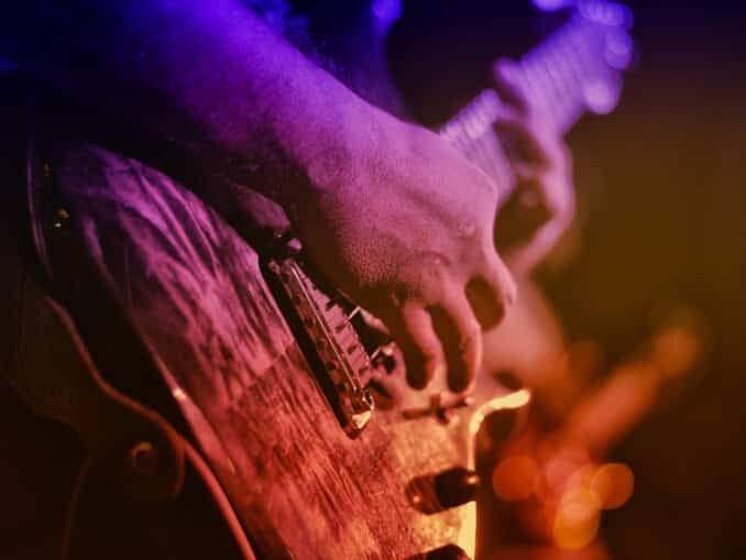 Electric Guitar Buyers Guide How To Buy Electric Guitar