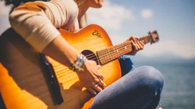 Learning Easy Acoustic Guitar Songs